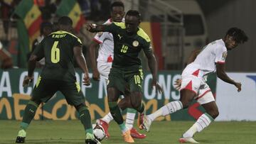 02 February 2022, Cameroon, Yaounde: Senegal&#039;s Sadio Mane (C) in action during the 2021 Africa Cup of Nations Semi-Final soccer match between Burkina Faso and Senegal at Ahmadou Ahidjo Stadium. Photo: Ayman Aref/dpa
 02/02/2022 ONLY FOR USE IN SPAIN