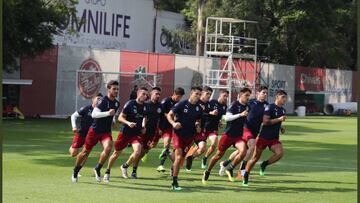 El cuadro del Guadalajara hará oficial su nueva indumentaria para el próximo torneo, en el cual tendrán que mostrar su mejor cara y pelear por salir de puestos de descenso.