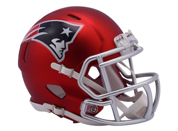 Casco alternativo de los New England Patriots.