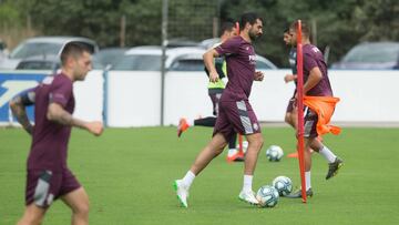 Ra&uacute;l Albiol, en su primer entrenamiento con el Villarreal. 
 