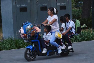 Nueva licencia para manejar scooters y bicis eléctricas en CDMX: cuándo entra en vigor y cuáles serán las multas