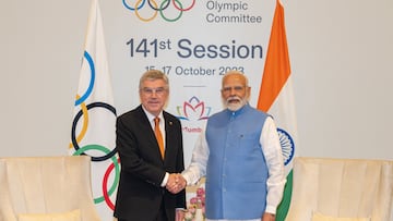 Thomas Bach y Nerendra Modi.