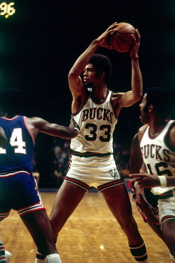 Jugó en los Milwaukee Bucks (1969-1975) y en Los Angeles Lakers (1975-1989). Ganó seis veces la NBA (1971, 1980, 1982, 1985, 1987, 1988), MVP de la NBA (1971, 1972, 1974, 1976, 1977, 1980) y diez veces elegido en el mejor quinteto de la NBA.