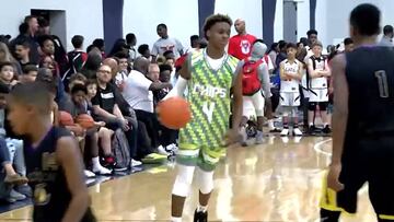 La espectacular forma de jugar de Lebron James Jr.