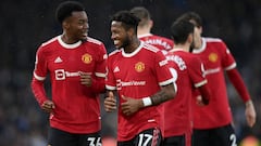 Fred and Elanga sneak win for Manchester United at Leeds