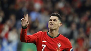 Frankfurt Am Main (Germany), 01/07/2024.- Cristiano Ronaldo of Portugal celebrates winning the UEFA EURO 2024 Round of 16 soccer match between Portugal and Slovenia, in Frankfurt Main, Germany, 01 July 2024. (Alemania, Eslovenia) EFE/EPA/RONALD WITTEK