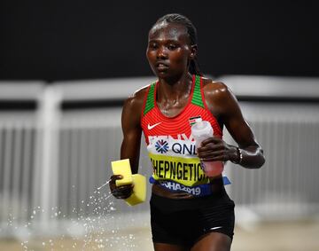  Kenya's Ruth Chepngetich