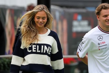 Laila Hasanovic en el Paddock del Gran Premio de Barcelona que se disputa en el circuito de Barcelona-Cataluña.
