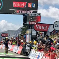 Van Vleuten gana la primera de La Course en la cima del Izoard