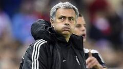 Mourinho tira la liga y pondrá suplentes contra el Liverpool