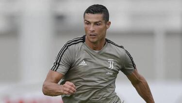 Messi: "I'm not sure if everything was done in trying to sign Neymar"