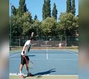Inédito saque: ¿Se podría hacer en un partido oficial de tenis?