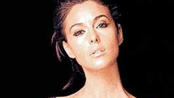 <b>ESPLÉNDIDA Y RADIANTE.</b> Mónica Bellucci ha sido nombrada embajadora de París 2012 y con su encantadora sonrisa y su extrema belleza seguro que han dado en el clavo.