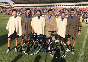 Una chiva en el Tour Colombia, la particular llegada del Team Medellín