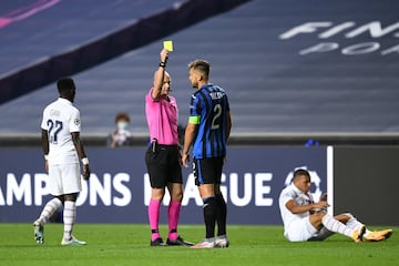 Atalanta de Bérgamo y el París Saint Germain se enfrentaron por los cuartos de final de la Champions League en el Estadio da Luz en Lisboa.