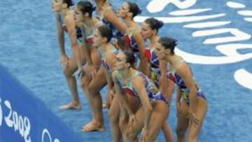 <b>SERIAS CANDIDATAS.</b> Las chicas de la 'sincro' han presentado sus credenciales para luchar por la plata.