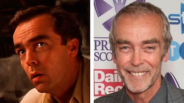 John Hannah (Reino Unido, 1962) es Jonathan Carnahan, un joven arqueólogo aficionado rebelde e impetuoso, algo cobarde e interesado. Es el hermano de Evelyn, con quien se embarca en una peligrosa aventura junto a ella y Rick. John Hannah empezó su carrera como actor a finales de los años 80, apareciendo en producciones como 'Faith', 'The Love Bug', 'Harbour Beat', 'Cuatro bodas y un funeral', 'Madagascar Skin', 'Resurrection Man', 'Sliding Doors', 'The Hurricane', 'Pandaemonium', 'Circus', 'The Mummy Returns', 'I'm With Lucy', 'The Last Legion', 'The Mummy: Tomb of the Dragon Emperor', 'Spartacus: Blood and Sand', 'Spartacus: Gods of the Arena', 'Agents of S.H.I.E.L.D.', 'Max Cloud', 'El informe Auschwitz', 'The Last Of Us' o 'Black Mirror'.
