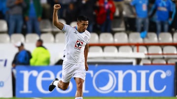 during the 10th round match between Pachuca and Cruz Azul as part of the Liga BBVA MX, Torneo Apertura 2024 at Hidalgo Stadium on September 28, 2024 in Pachuca, Hidalgo, Mexico.