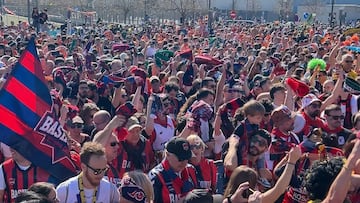 Las aficiones hermanadas en el Roig Arena