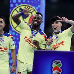 Julián Quiñones, el pentacampeón más joven de la Liga MX