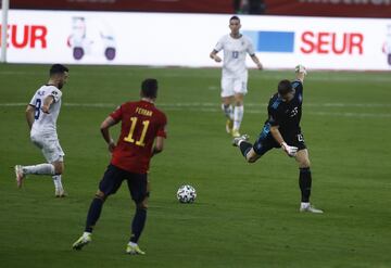 Halimi acercó a los kosovares con el 2-1.