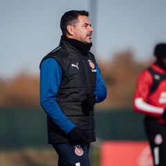 Míchel: “Estaría encantado de que llegara Iván Martín”