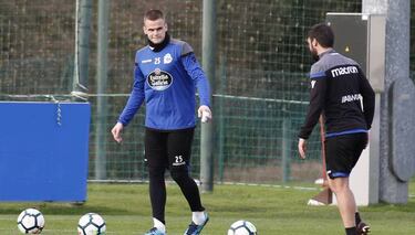 Bale, Inui y otros jugadores con el castellano suspenso en LaLiga