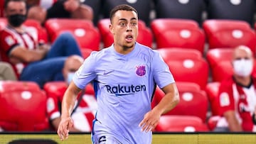 Sergiño Dest struggled in his return to Barcelona’s starting XI