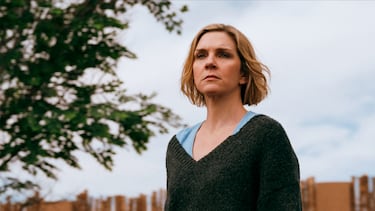 Cuántas personas mueren en el ‘feliz’ fin del mundo de ‘Pluribus’, la serie de la que todo el mundo habla