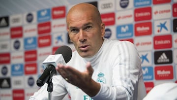 Zidane: "No pedí ningún 'nueve' pero hasta el 31 de agosto..."