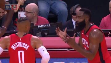 Sólo llevaban un cuarto juntos y ya discutieron: la primera charla Harden-Westbrook