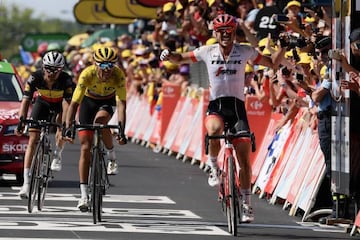 John Degenkolb resurgió con una victoria en Roubaix ante el maillot amarillo, Greg Van Avermaet, e Yves Lampaert.