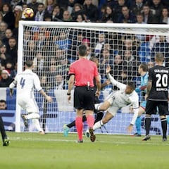 Mariano la metió con el hombro... ¡y Zidane enloqueció!