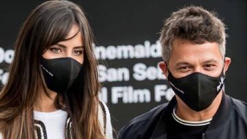Alejandro Sanz homenajea a Rachel Vald¨¦s con un tatuaje tras un a?o de romance