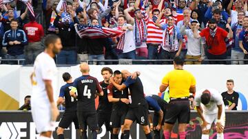 Estados Unidos por fin luce de anfitrión y golea a Costa Rica