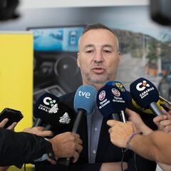 Ramírez. “No puedo premiar a la afición del Tenerife en detrimento de la mía”