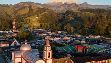 Community buildings in front of the Nevado del Ruiz volcano in Murillo, Tolima department, Colombia, on Sunday, April 9, 2023. Authorities are urging evacuations as the Colombian Geological Service (SGC) maintains an orange alert for a high probability of eruption of the Nevado del Ruiz volcano in the coming days or weeks, which could affect 19 municipalities in the departments of Tolima, Caldas and Risaralda. Photographer: Jar F. Coll / Bloomberg