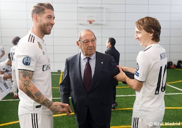 Sergio Ramos, Paco Gento y Modric