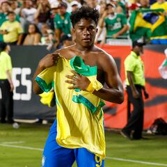 Endrick, solamente por detrás de Pelé