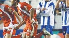 El Sevilla enseña al Depor la parte cruel del fútbol