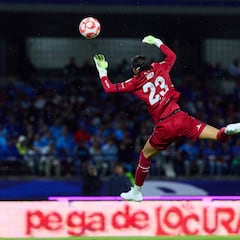 ¡A lo Richard Sánchez! Homenchenko vuelve a humillar a Kevin Mier