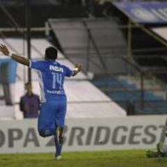 Roger Martínez: golazos, coraje y deseo de gloria