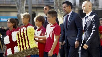 Bartomeu e Iniesta encabezaron la ofrenda a Rafael Casanova
