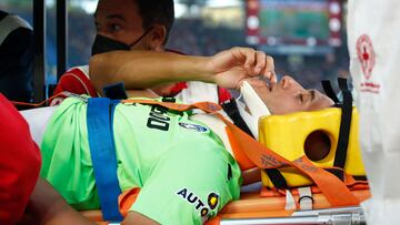 Soccer Football - Serie A - AS Roma v Atalanta - Stadio Olimpico, Rome, Italy - September 18, 2022  Atalanta's Juan Musso is stretchered off the pitch after sustaining an injury REUTERS/Alessandro Garofalo