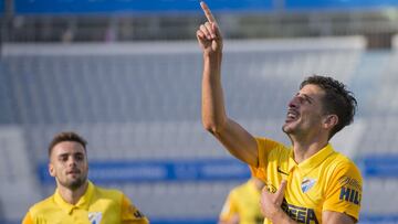 Pablo Chavarr&iacute;a, celebrando su gol al Sabadell.