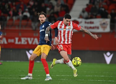 Andrés Fernández y Arribas dan alas a la remontada del Almería