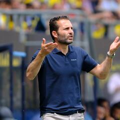 El Valencia se desnuda en Cádiz