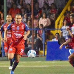 San Carlos perdonó a la Liga, y sólo rescató un empate