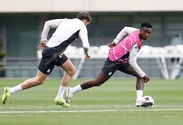 Vinicius durante el entrenamiento. 