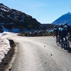 Astana necesita una quitanieves para salir del parador del Teide